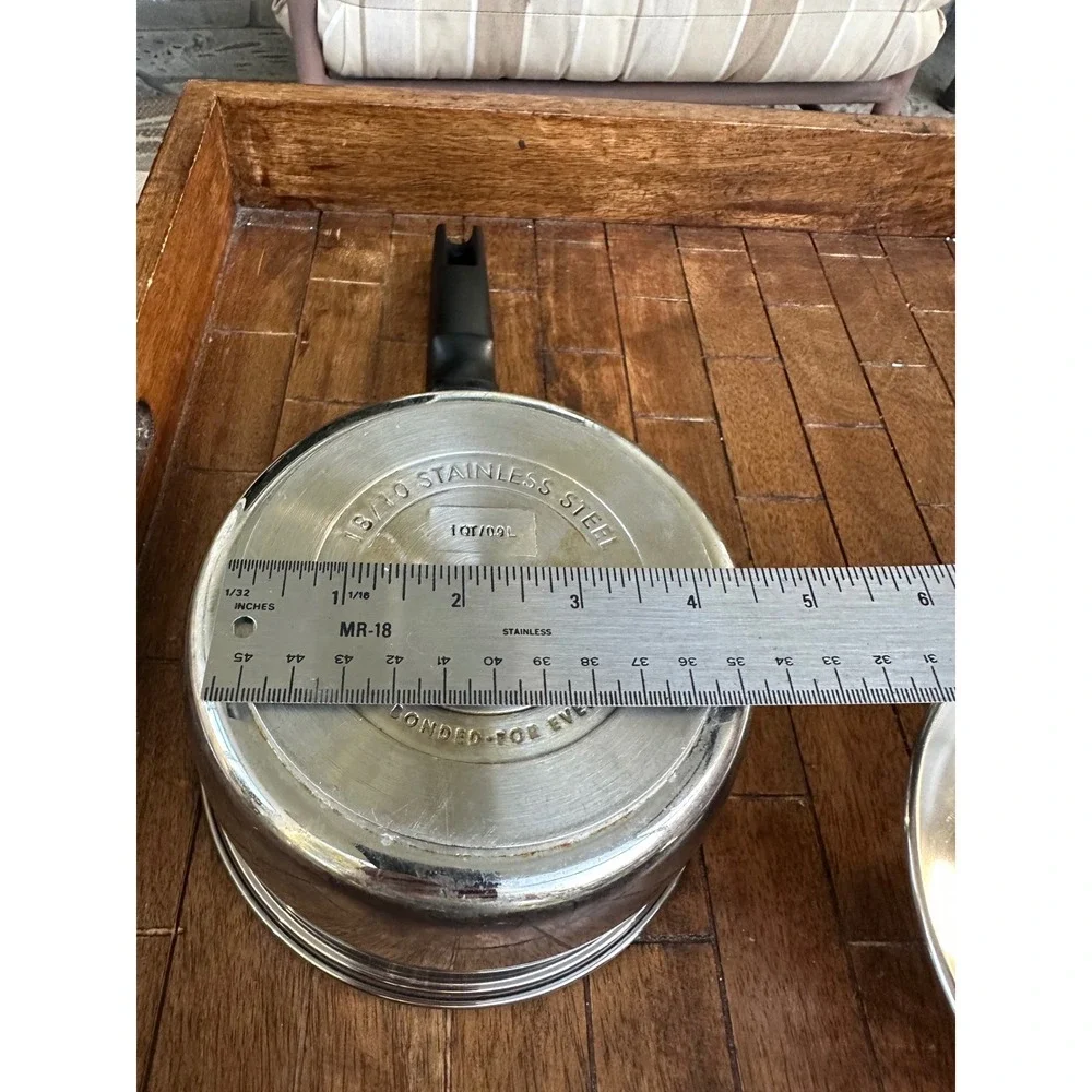 Meyer 18/10 Stainless Steel 1 Quart Saucepan with Lid Impact Bonded Base 0.9LEUC